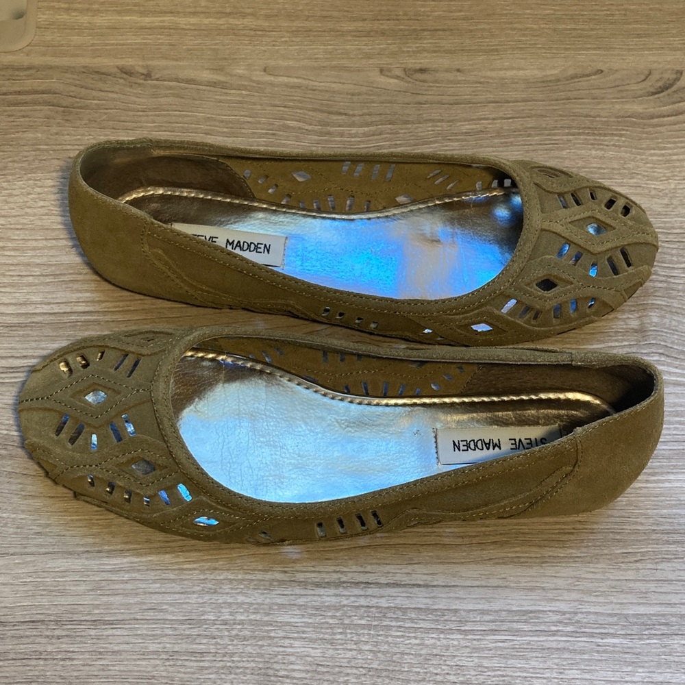 Steve Madden Olive Suede Cutout Slip-On Flats